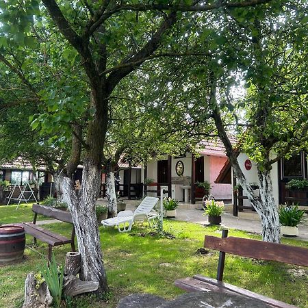 Camping Lukac Kutina Exterior foto