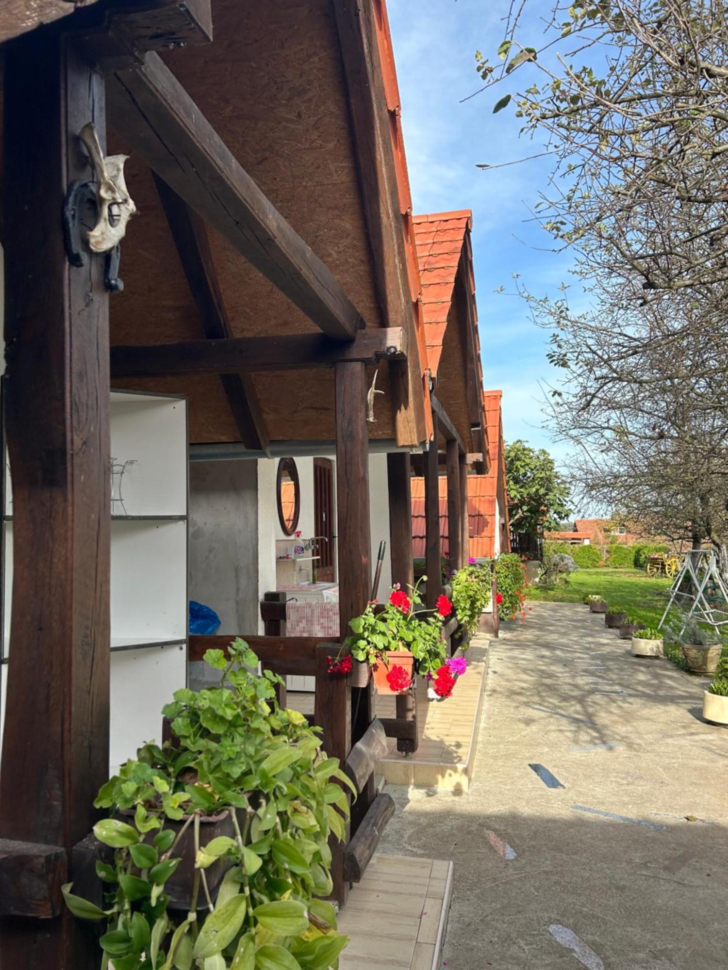 Camping Lukac Kutina Exterior foto